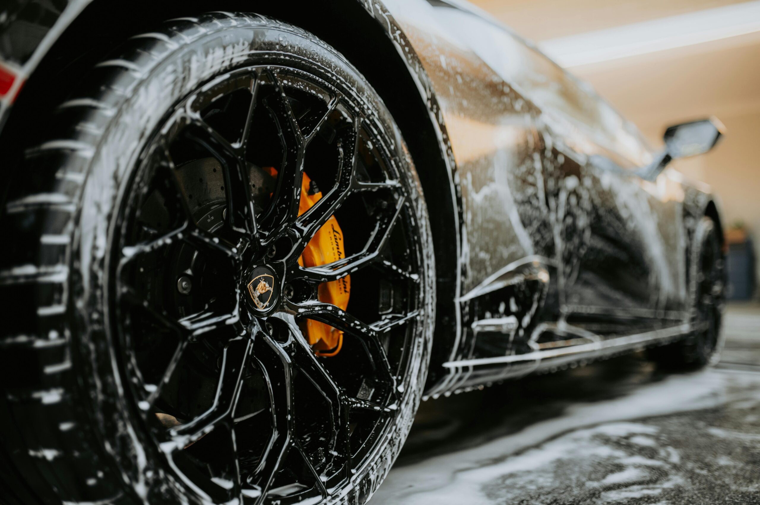 Koľko stojí auto detailing na Slovensku? Kompletný prehľad cien